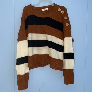 oversized sweater with buttons on shoulder